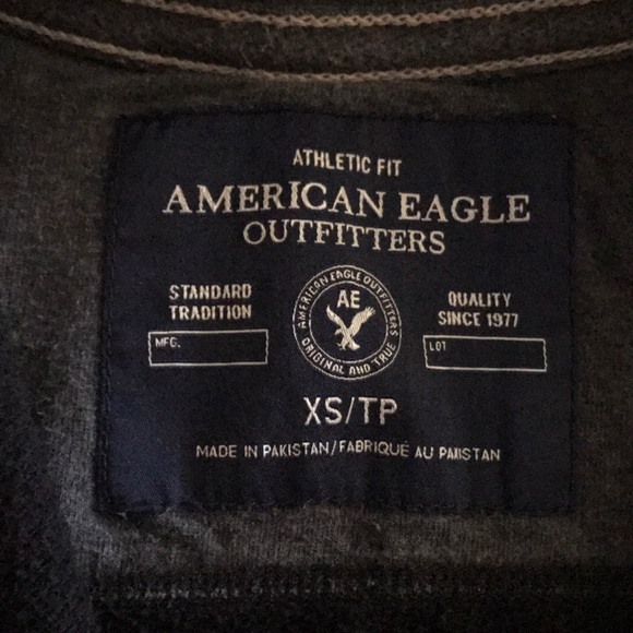 American Eagle Pullover - Picture 3 of 4